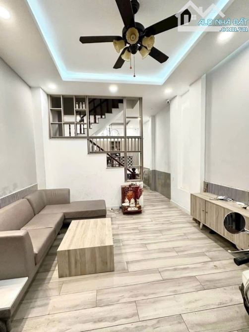 BÁN NHÀ 4 TẦNG PHẠM VĂN CHIÊU – XE HƠI ĐẬU CỬA – GẦN MẶT TIỀN – CHỈ 5 TỶ HƠN - 6