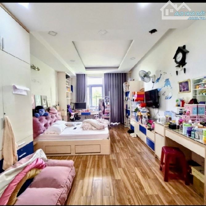 BIỆT THỰ LONG LANH VEIW XANH BÁT NGÁT! MT sát Tạ Quang Bửu Quận 8 Ngang 8x16m Nhỉnh 25 Tỷ - 6