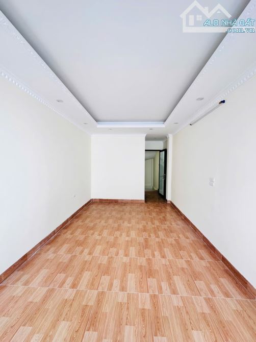🔥🔥TẦM TIỀN BAY NHANH-NGÕ RỘNG 3M-NHÀ ĐẸP KEENG-SÁT PHỐ Ở NGAY-Hồ Tùng Mậu  5T Nhỉnh 7Tỷ - 6