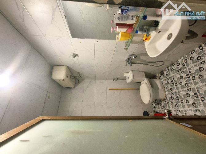 Bán tập thể tầng 2 phố Thái Thịnh, sử dụng 65m2, trung tâm Đống Đa, giá 3.49tỷ (có TL) - 6