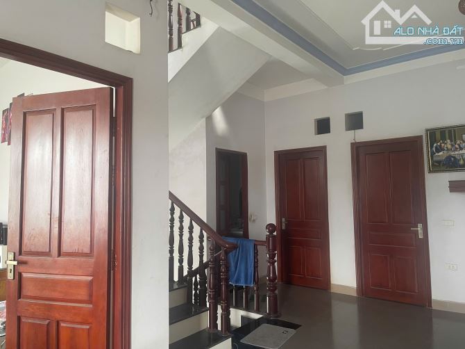 Nhà 2 lầu 120m2 8x15m Đường xe tải tránh nhau - 6