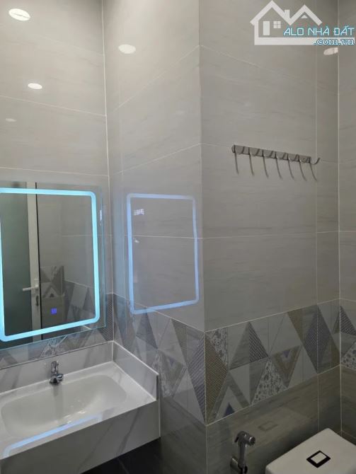 BÁN NHÀ MT NGUYỄN TRỌNG TUYỂN – P15 PHÚ NHUẬN – FULL NỘI THẤT CHỈ 6.93 TỶ. - 7