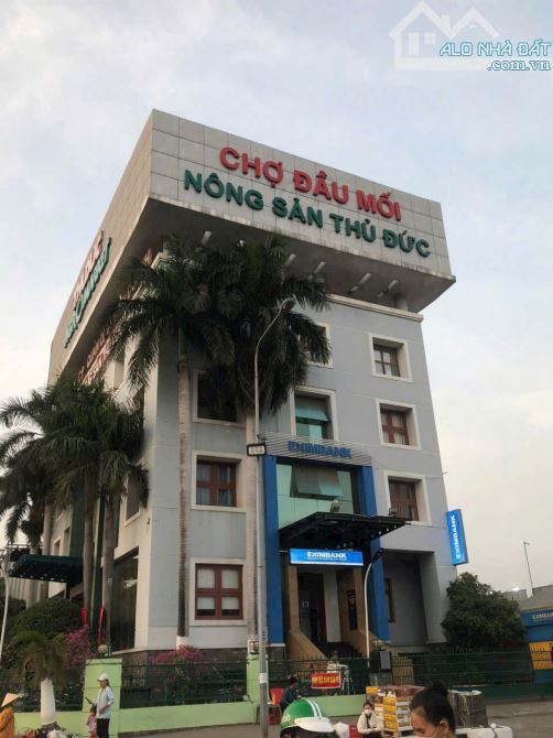 DĨ AN NHÀ 3 TẦNG ĐƯỜNG Ô TÔ DT 109 M2 GIÁ 5,1 TỶ TL - 7