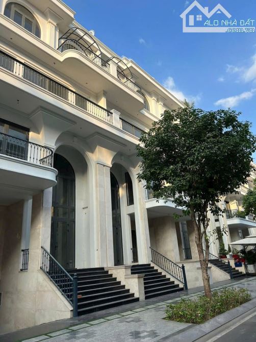 Rẻ nhất Vạn Phúc City DT 140m(7x20m) nhà thô,1 hầm 4 tầng, đã có sổ giá 28,9 TL - 7