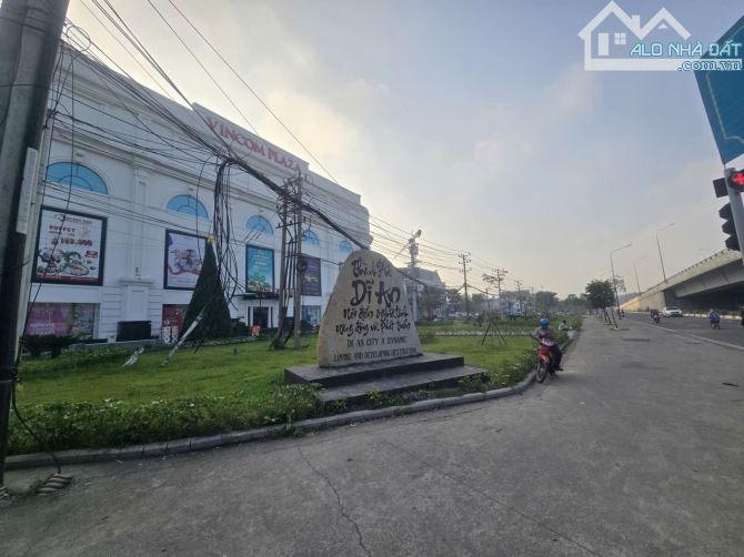 DĨ AN NHÀ 3 TẦNG ĐƯỜNG Ô TÔ DT 109 M2 GIÁ 5,1 TỶ TL - 8
