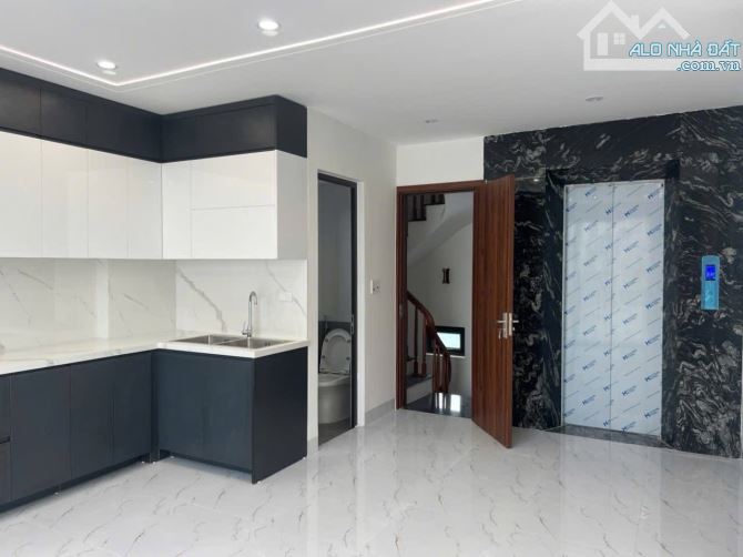 🏡 Thạch Bàn – 39m² – 6 tầng – Thang máy – Giá 8,5 TỶ - 8