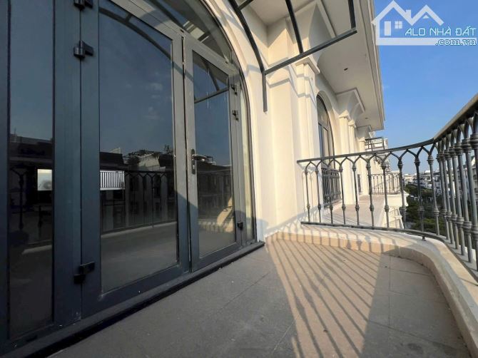 Rẻ nhất Vạn Phúc City DT 140m(7x20m) nhà thô,1 hầm 4 tầng, đã có sổ giá 28,9 TL - 9