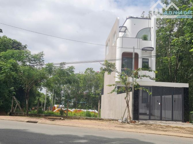 Bán 165m2 lô gốc đất mặt tiền kinh doanh gần trung tâm dạy lái xe An cư
