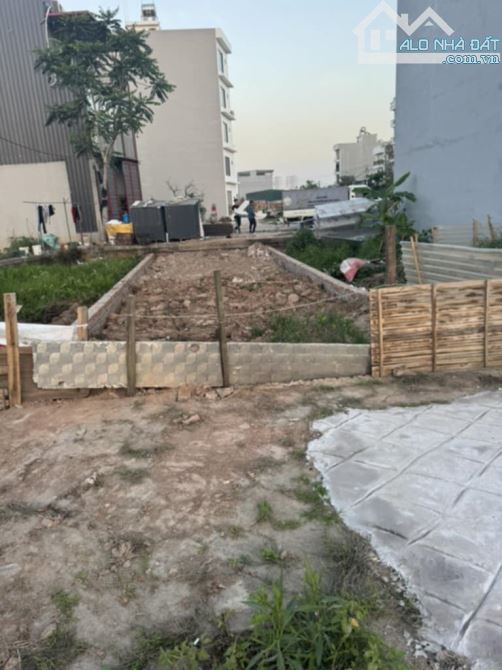 Đất đẹp Ô TÔ, gần VIN Đan Phượng, 80M², 10 tỷ, vỉa hè 2 bên, kinh doanh đỉnh