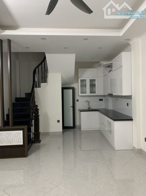 NHÀ MỚI KOONG – SỔ HOA HẬU - CÒN 1 CĂN DUY NHẤT - YÊN HÒA - CẦU GIẤY - 5 TẦNG - NHỈNH 7 TỶ