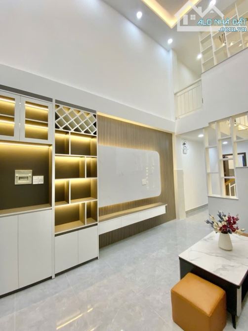 Bán Nhà TT Nhà Bè - Full Nội Thất - HXH - Gần Mặt Tiền Đường Chính