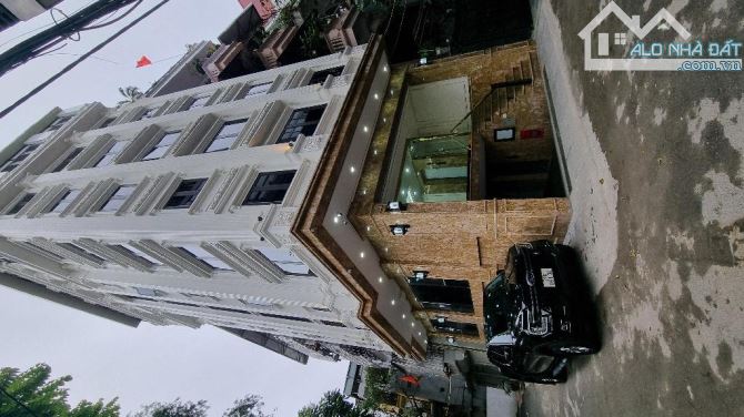 ❤️Hoàng Quốc Việt - Cầu Giấy 110m2 xây 9 tầng mt 6.6 mét lô góc thang máy quanh 46-47 tỷ s
