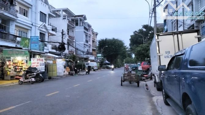 A013 - MẶT TIỀN KINH DOANH ĐA NGÀNH KHU VIP TÊN LỬA, NGANG 5X18M, 5 TẦNG, CHỈ 11 TỶ 4