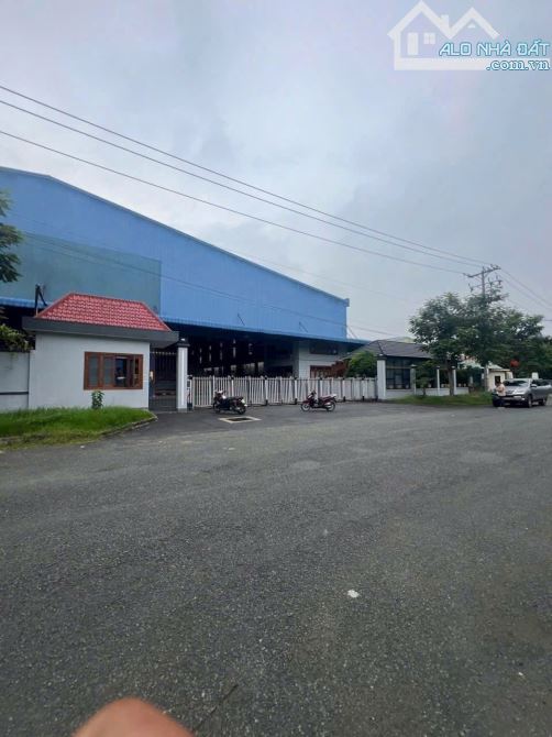 SANG NHƯỢNG NHÀ MÁY GỖ 14.650m²  KCN NHỊ XUÂN, HÓC MÔN– GIÁ 135 TỶ CHƯA VAT