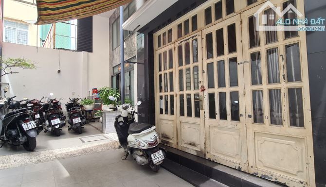 Bán nhà DT 37m2. Sát vách Q1, gần mặt tiền. Chỉ 4,8 tỷ tl