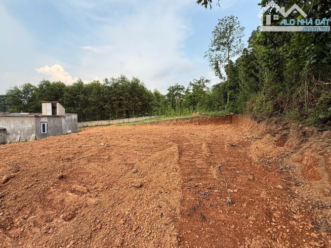 Lô đất khoảng 1300m2 có 200m2 thổ cư tại xóm Lựng-Cuối Hạ-Kim Bôi