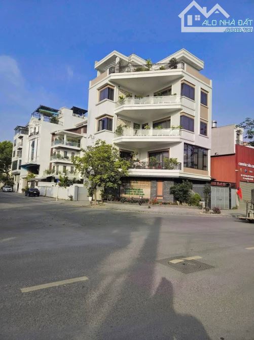 B.Á.N Nhà Thượng Thanh- Long Biên: Lô Góc View Công Viên,Kinh Doanh Đa Dạng DT50m25Tầng
