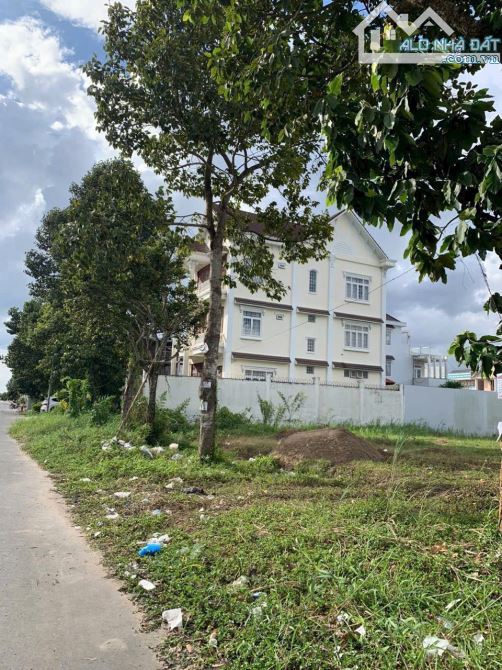 BIỆT THỰ TRỆT 2 LẦU 25 TỶ 412 M2 ĐƯỜNG LỚN KDC XÂY DỰNG, TP CẦN THƠ