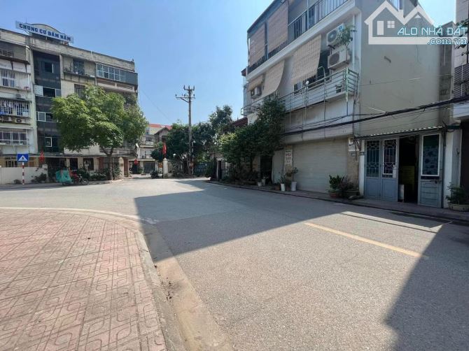 Bán lô đất mặt ngõ 80 HOA LÂM - 71m MT 5m vỉa hè ô tô tránh kinh doanh - giá 17,5tỷ