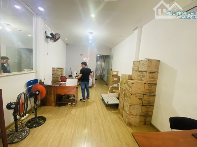 Hẻm xe tải cạnh Sư Vạn Hạnh Quận 10, 89m2, 3 tầng 3PN, chỉ 13 tỷ nhỉnh