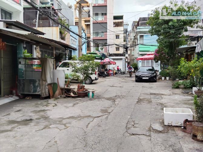 Bán nhà đẹp 5 tầng 3 Tháng 2, Hẻm xe tải tránh sau lưng Satramart Giá 11 tỷ TL