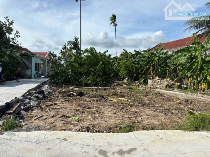 Ben e chuẩn bị mở bán 8 lô F0 Lâm Động ngõ oto quay đầu tại chỗ từ trục thôn chạy thẳng và