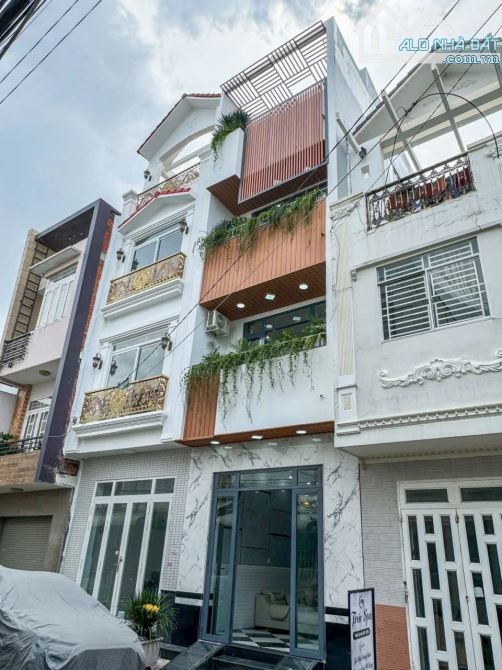 NHÀ 5,88 TỶ 1 TRỆT 3 LẦU MẶT TIỀN ĐƯỜNG NGUYỄN VĂN TRỖI TP CẦN THƠ