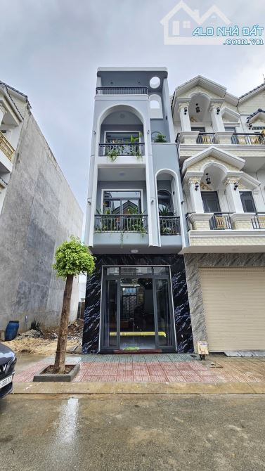 4,6Tỷ TL🔥Bán nhà 2 Lầu Hoàn Công gần ngã tư Miếu Ông Cù 500m, p.Bình Chuẩn, Tp.Thuận An
