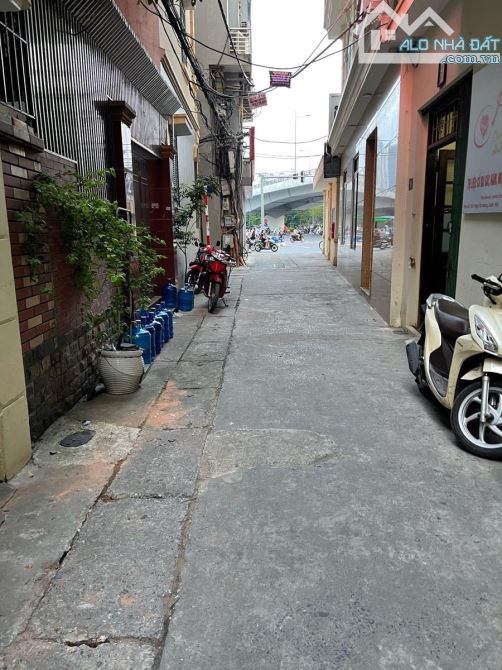 NHỈNH 21 TỶ, NHÀ CẠNH PHỐ HOÀNG QUỐC VIỆT, CẦU GIẤY, DIỆN TÍCH 70M, 3 TẦNG, MẶT TIỀN10M