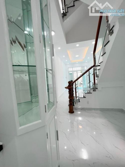 Hạ giá HXH Nguyễn Trọng Tuyền,PN chỉ 7tỷ85 tl
