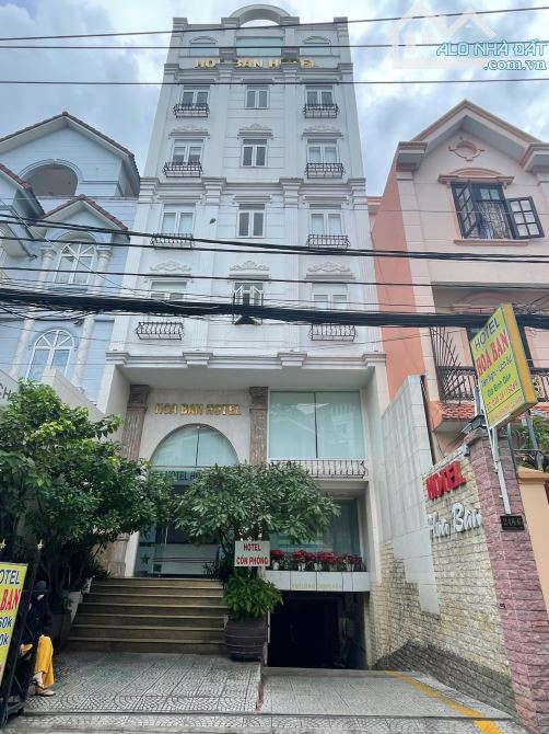 Bán khách sạn cao cấp Tân Bình thích hợp đầu tư kinh doanh, 27p thu nhập cao giá chỉ 34 tỷ