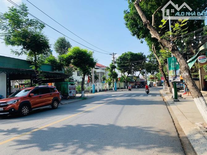🔥 NHÀ ĐẸP  2 TẦNG - NGANG 6,6M - HẺM XE HƠI – GẦN BCONS GARDEN DĨ AN - CÒN 4,45 TỶ.