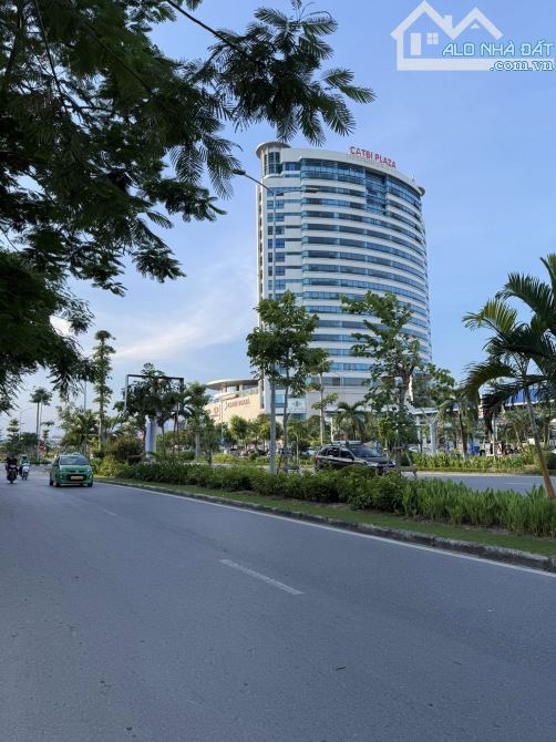 Bán nhà mặt đường Lê Hồng Phong gần Ngã 6 Coopmart Hải Phòng Dòng tiền 120 triệu/ tháng