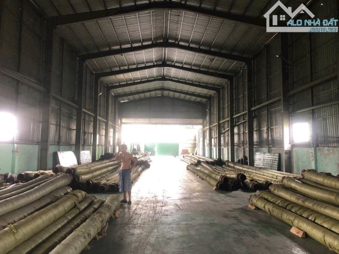 Bán xưởng 1000m2 xây full mặt tiền Nguyễn Hữu Trí, Tân Bửu, Bến Lức, Long An, giá đầu tư
