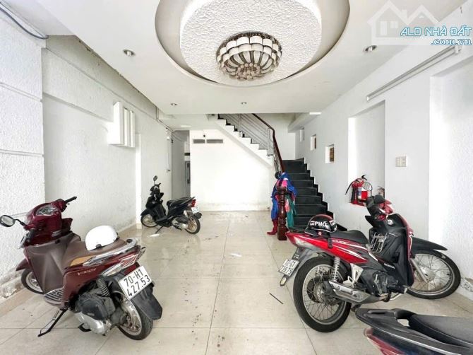 GIẢM 1 TỶ - BÁN NHÀ 3 TẦNG 💥100M2💥 - HXH - NƠ TRANG LONG P7 - CHỈ 11,2 TỶ