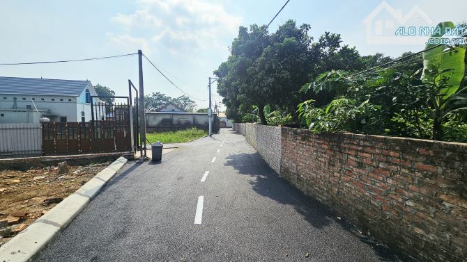 ĐƯỜNG OTO VÀO ĐẤT - CÁCH DỰ ÁN NỘI BÀI - ĐẠI LẢI CHỈ 400M - CÁCH SÂN GOLF MINH TRÍ 200M