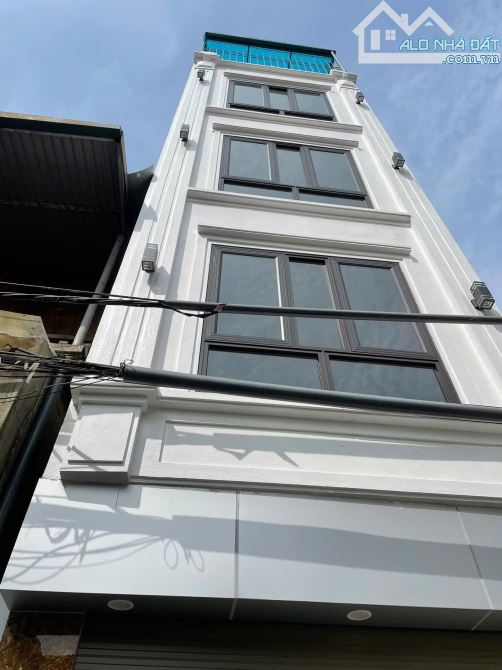 Tương Chúc, Ngũ Hiệp, DT: 30m, nhà 5 tầng, MT: 4.2m, oto7 chỗ thông, giá 4.8 tỷ