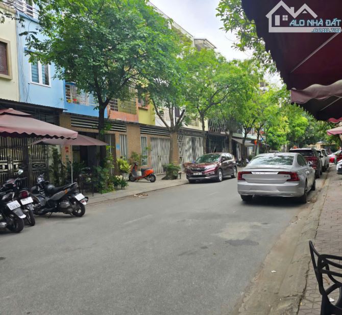 Bán nhà 4 tầng khu Hud A nhìn vườn hoa - Bắc Ninh. Giá 15,5 tỷ