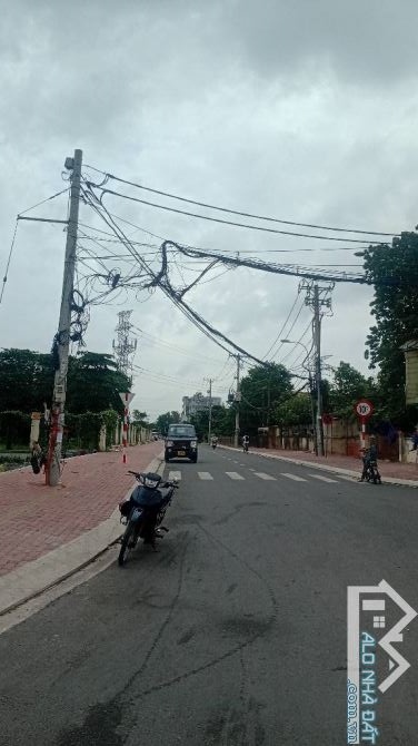 bán gấp chdv 14 phòng khép kín, dòng tiền 30tr/th, ngay phần mềm quang trung