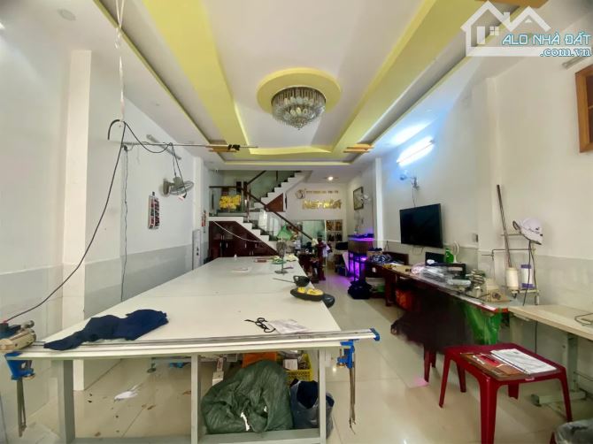 Bán Nhà  TÂN QUÝ,Quân Tân Phú, 3 TẦNG,Ngang 5 Hiếm có, HẺM Ô TÔ – 70M2 CHỈ 9.5 TỶ