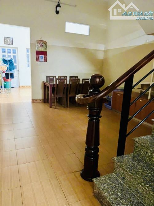 Cần Bán Nhà 1 Trệt 2 Lầu Hẻm Oto Trần Đồng 89M2 (4.5x19.7) - Giá: 7Tỷ400Triệu ( có bớt ) - 1