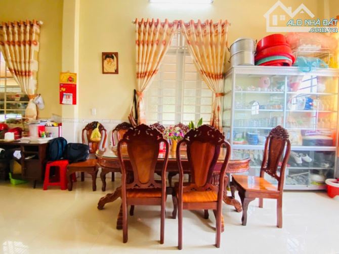 Bán nhà 1 trệt 2 lầu còn mới gần BigC Ngã tư Vũng Tàu, Biên Hòa, 78m2, giá 4 tỷ. - 1