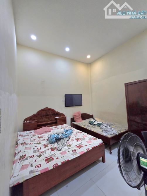 MẶT TIỀN KINH DOANH – ĐOẠN ĐẸP NHẤT SÁT LÊ VĂN VIỆT – NGANG 5M VUÔNG VỨC – 11.2 Tỷ - 1