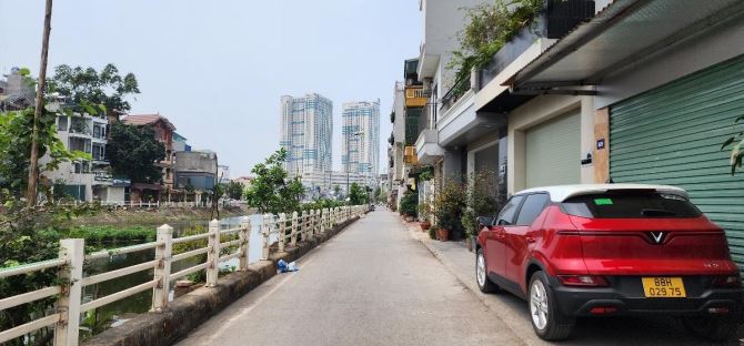 Nhà 5 tầng, DT 45m, mặt hồ, đường trước nhà ô tô tránh, dân xây, thang máy Hoài Đức, Hà Nộ - 1