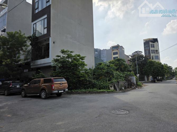 Bán đất lô góc đẹp Dương Nội, kinh doanh, văn phòng đỉnh cao 50m2, mt 14m giá chỉ 16.2 tỷ - 1