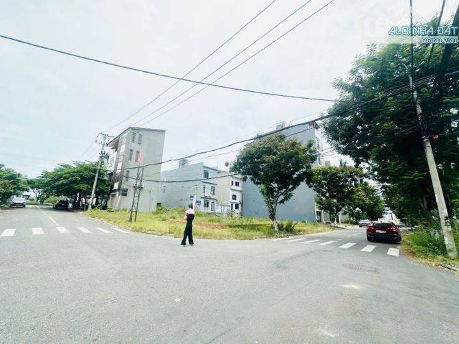 BÁN LÔ ĐẤT LỚN MẶT TIỀN NGUYỄN CÔNG TRỨ - GIÁ TỐT ĐẦU TƯ - 2