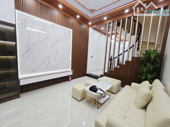 BÁN NHÀ KIM GIANG – 37M² – 4 TẦNG – CHỈ 10M RA Ô TÔ – FULL NỘI THẤT- HƠN . 9TỶ - 1