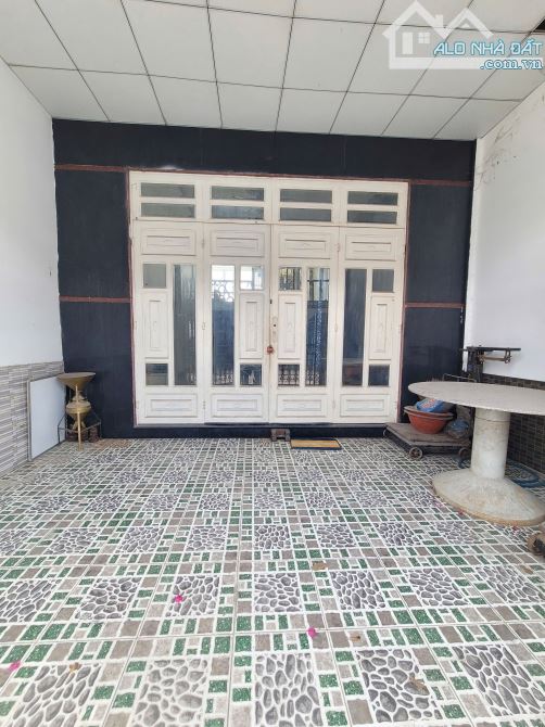 3ty350 70,5m2 nhà 1 trệt 2 lầu 1 lửng quá rẻ cách đường Lê Thị Trung 50m p.Bình Chuẩn - 1