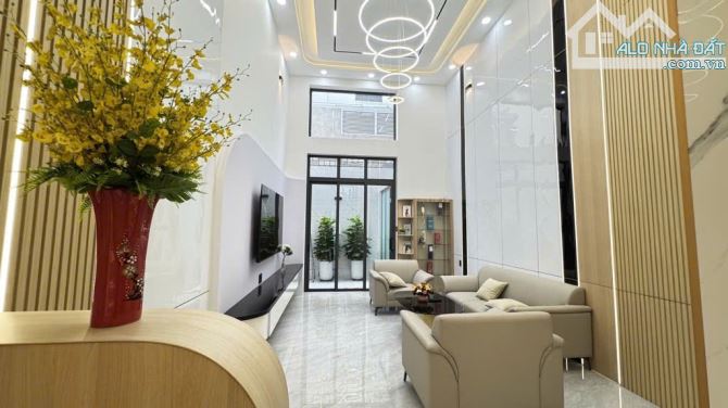Nhà mới xây 6 tầng thang máy Hẻm 8m thông Lê Đức Thọ P15 Gò Vấp 4x22m Giá 15.2 Tỷ - 1