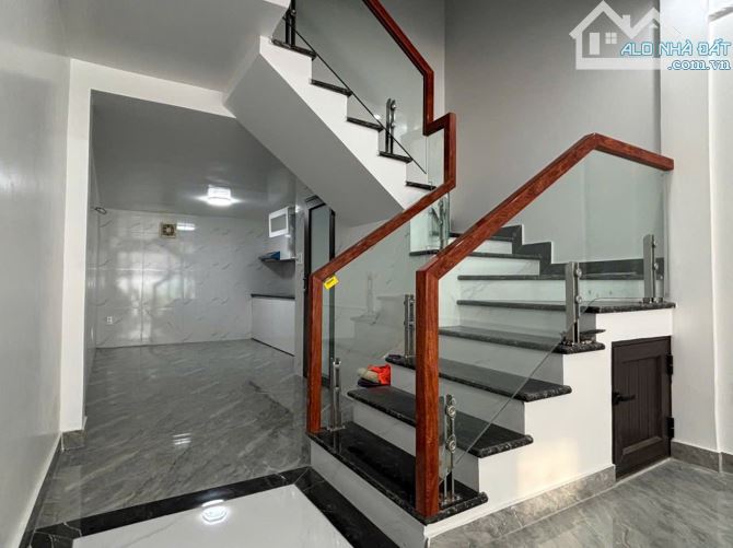 MR Đ.ANH- NHÀ 2 TẦNG TRẠI CHUỐI– HỒNG BÀNG– CHỈ 2,75 TỶ - 1